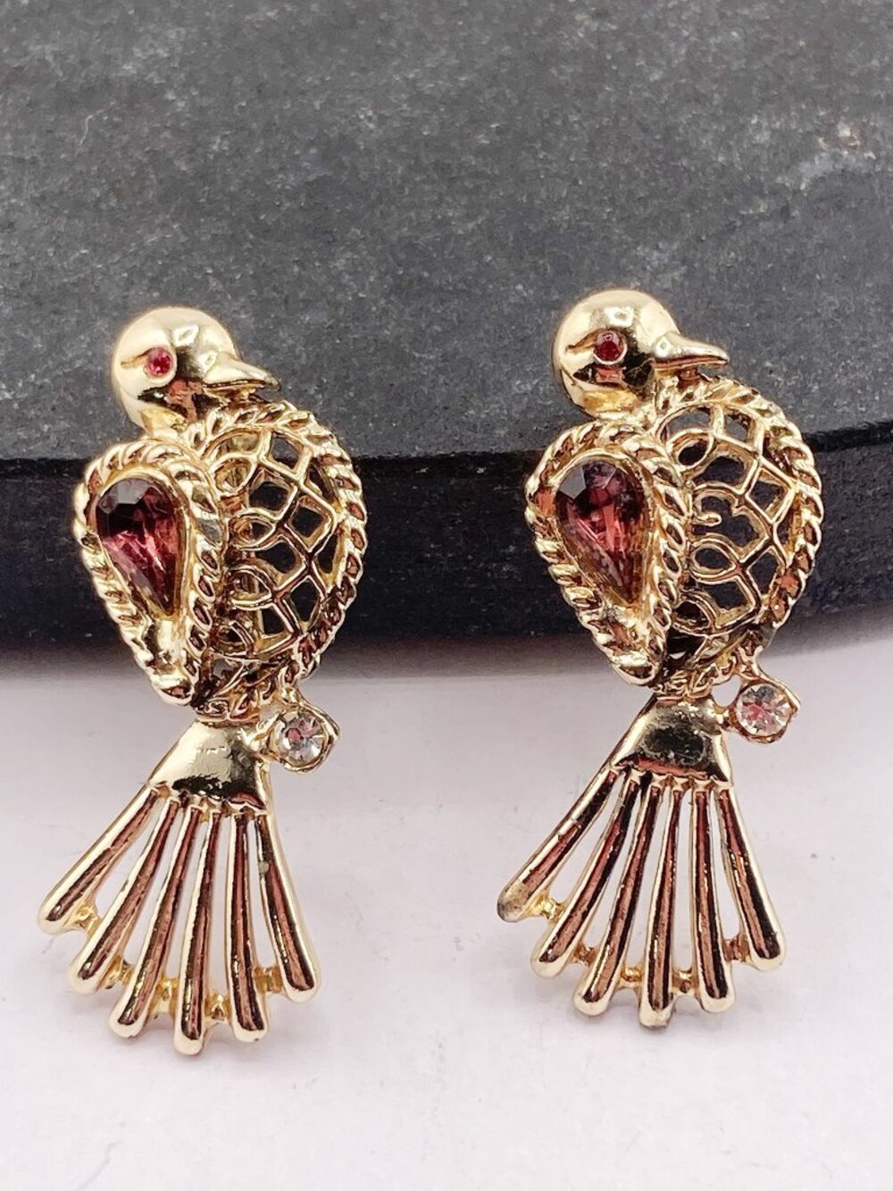 VINTAGE Pair of gold tone metal and reddish purple rhinestone bird scatter pins